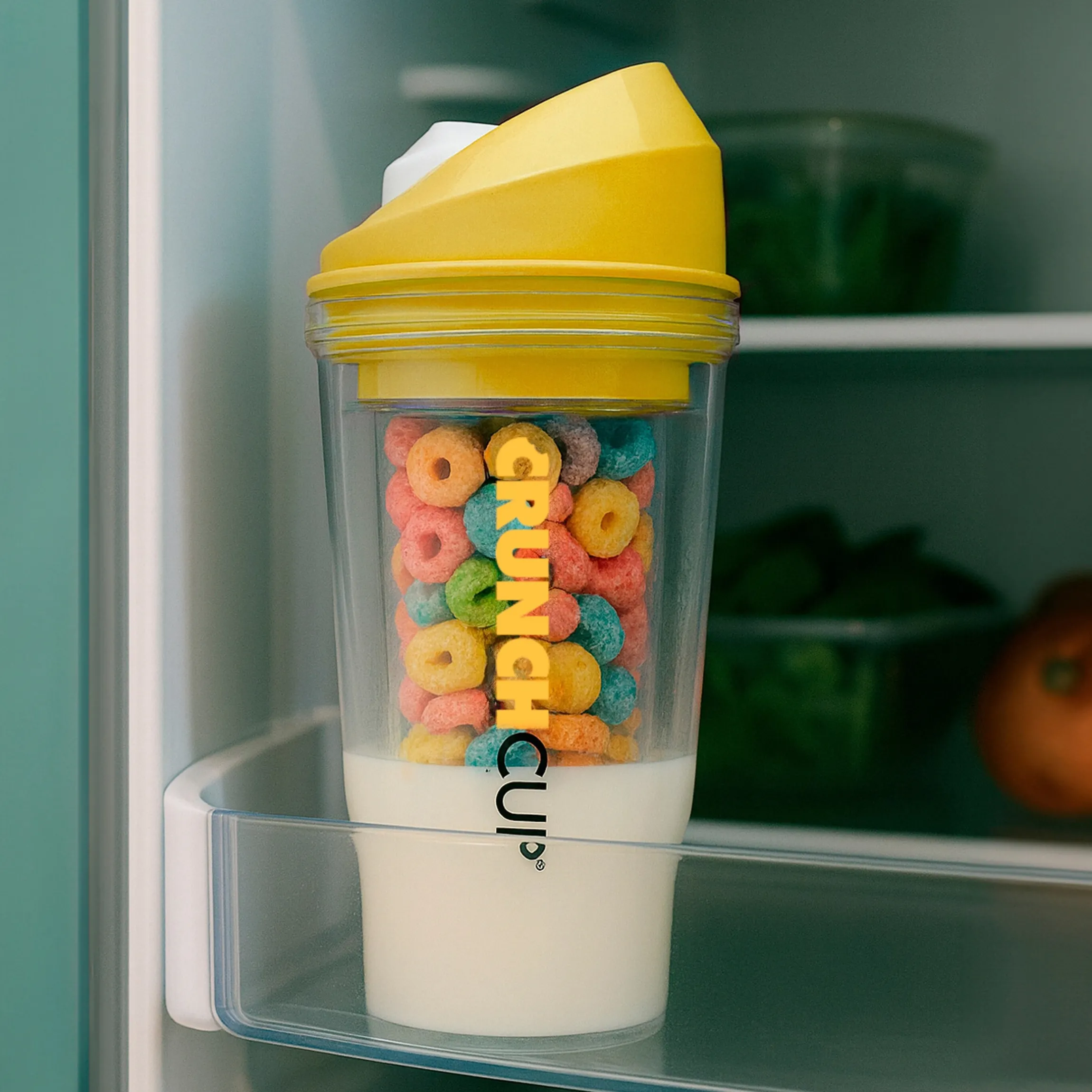CrunchCup Original Tragbarer Müslibecher To Go 260 + 250 ml | Gelb