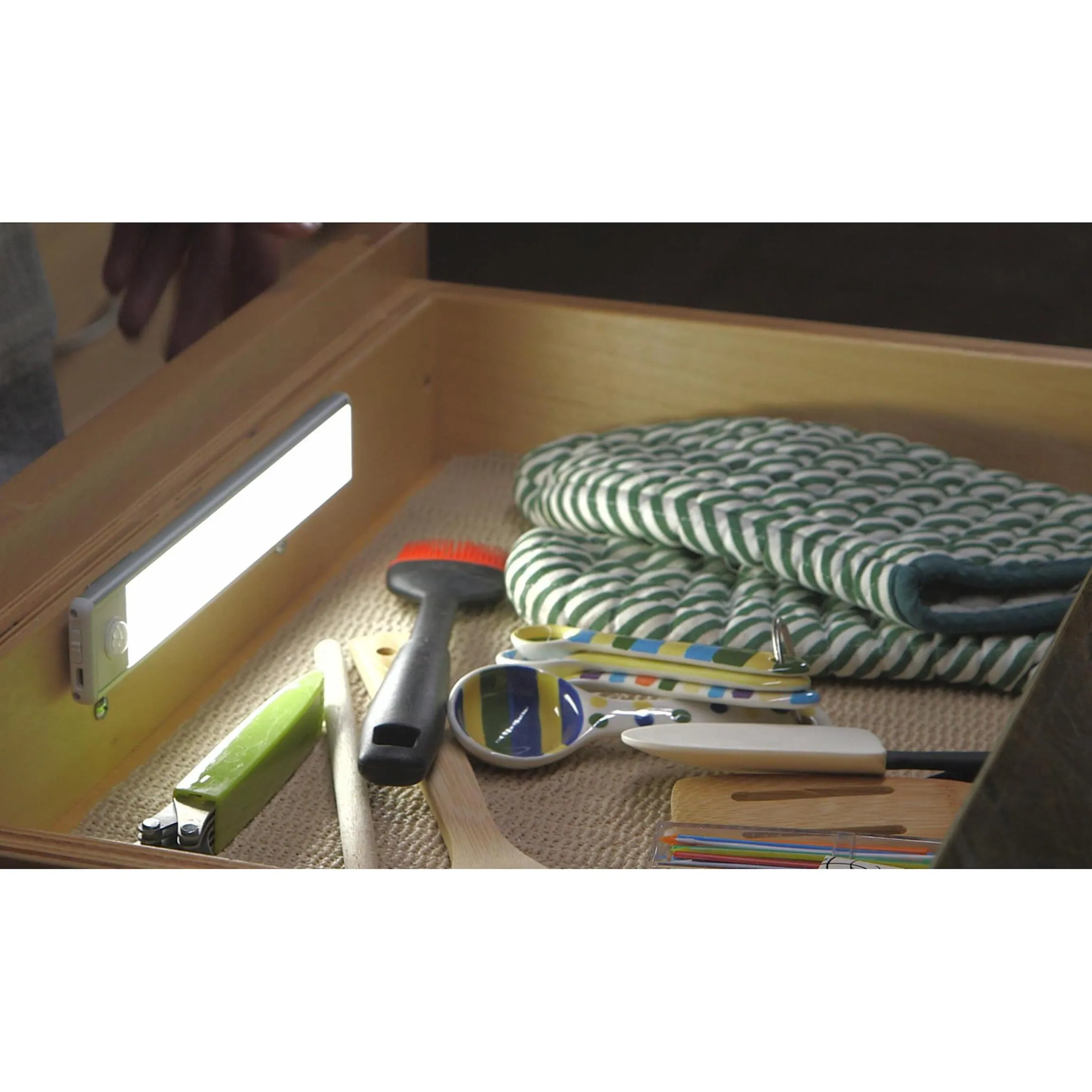 Magnetische Power-LED-Leiste mit Bewegungssensor "HandyLux SlimBright"