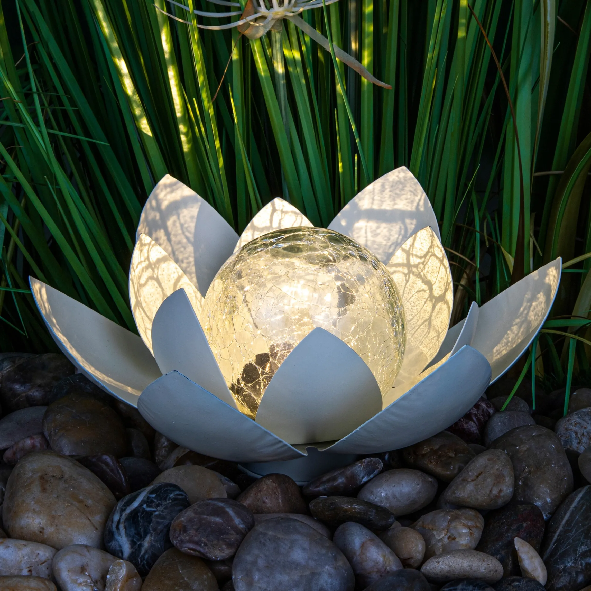 Solar-Dekoleuchte "Lotusblüte" silber