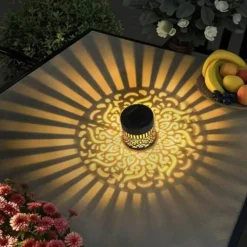 Solar-LED-Wandleuchte & Gartenstecker „Schattenspiel“, 2 Stück