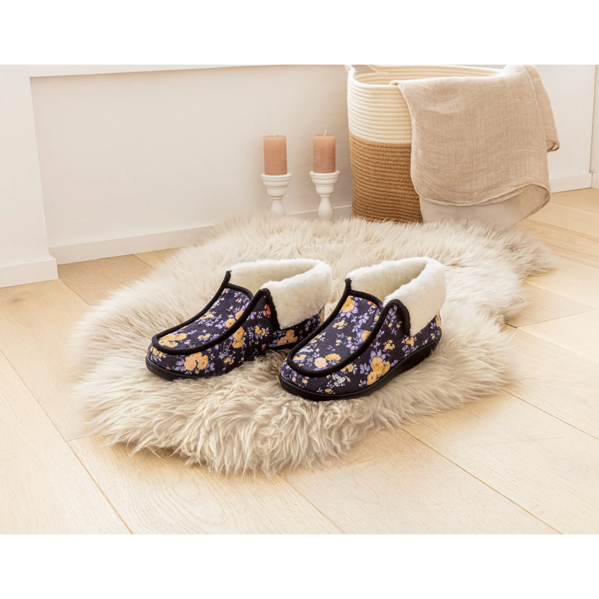 Thermo-Haussschuh "Blumen"